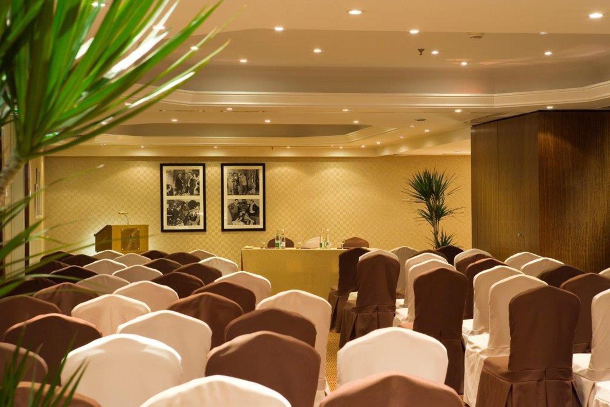 Warwick Paris Hotel Bisnis foto